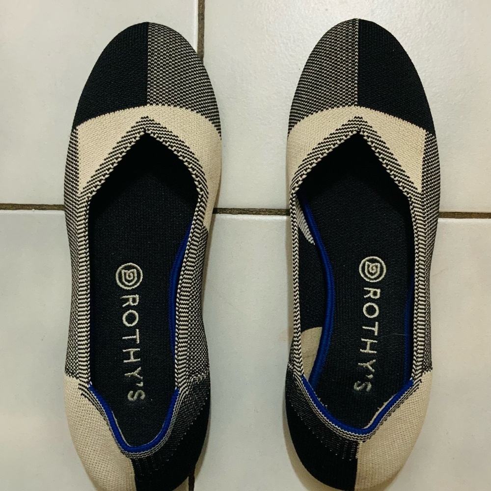 Rothy's Black and Cream Knit Pointed-Toe Flats